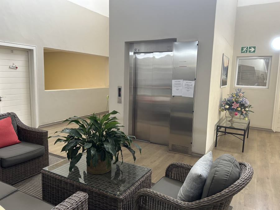 2 Bedroom Property for Sale in Sonkring Western Cape